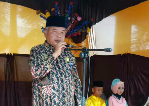 Kepala Disdikpora Rohul Drs H Ibnu Ulya MSi