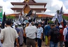 Umat Muslim Suarakan Bela Tauhid di Kantor Bupati, Polres dan DPRD Rohul
