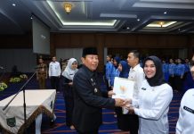 Disumpah dan Terima SK, Bupati Rohul Lantik 188 PNS dan 275 CPNS Formasi 2018