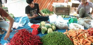 Jelang Idul Fitri Harga Bahan Pokok Masih Stabil