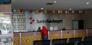 Minim Uang Seribu kertas, Masyarakat Keluhkan Jual Beli
