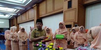 Dharma Wanita Persatuan Rohul Adakan Halal Bi Halal, Bazar dan Cek Kesehatan Gratis