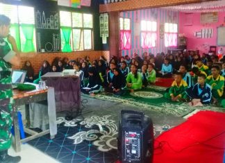 Babinsa Koramil 11 Tambusai Kunjungi SMKN 1 Tambusai Babinsa Koramil 11 Tambusai Kunjungi SMKN 1 Tambusai