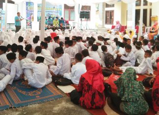DKP Riau Gelar Kampanye GEMARIKAN Bersama Ratusan Anak Rohul DKP Riau Gelar Kampanye GEMARIKAN Bersama Ratusan Anak Rohul