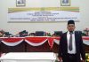 Berdindingkan Papan, Seorang Ayah Dengan 7 Anak Raih Kursi DPRD Rohul