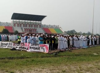 Tak Lama Turun Hujan, Ratusan Masyarakat Rohul Gelar Shalat Istisqo