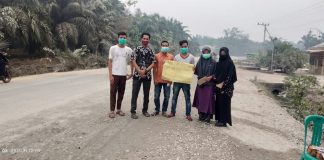 Peduli Antar Sesama, Rumah Tahfizh Kepenuhan Timur Bagikan Ratusan Masker Peduli Antar Sesama, Rumah Tahfizh Kepenuhan Timur Bagikan Ratusan Masker