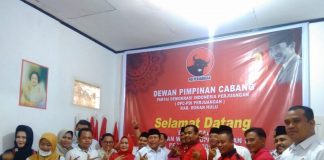 Sukiman Antar Berkas Penjaringan ke DPC PDIP Rohul