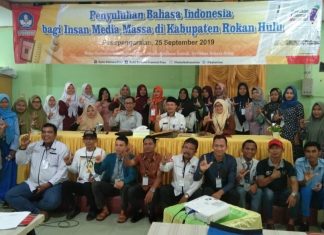 Penyuluhan Bahasa Indonesia Bagi Insan Media