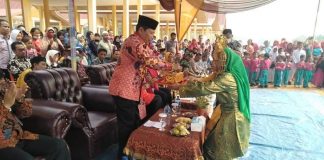 Bupati Rohul Resmikan Pasar Pekan Selasa Desa Puo Raya Tandun Bupati Rohul, H Sukiman Resmikan Pasar Pekan Selasa Desa Puo Raya Tandun