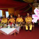 Dari kanan, Sekda Rohul, H. Abdul Haris, Bupati Rohul, Sukiman, Wakil Gubernur, H. Eddy Natar Nasution dan Ketua DPRD Rohul, Novliwanda Ade Putra menyaksikan penampilan kesenian daerah