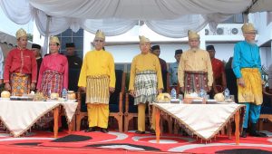 Para Tokoh Pendiri dan Tokoh Masyarakat Rohul menghadiri upacara peringatan Hari Jadi ke 20 Kabupaten Rohul