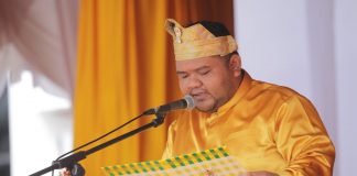 Dukung Presiden dan Wapres Terpilih, Ketua DPRD Rohul Ajak Masyarakat Bersatu Ketua DPRD Rohul Novliwanda Ade Putra ST membacakan Visi dan Misi Kabupaten Rohul saat pelaksanaan upacara peringatan Hari Jadi ke 20 Kabupaten Rohul