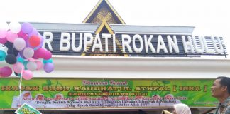 Ribuan Pelajar RA Manasik Haji Dihalaman Kantor Bupati Rohul