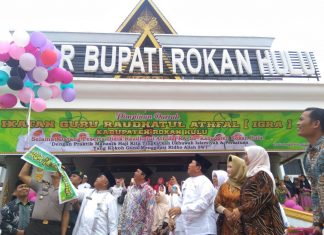 Ribuan Pelajar RA Manasik Haji Dihalaman Kantor Bupati Rohul