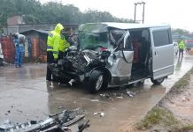 Diduga Ngantuk, Sopir Daihatsu Tewas Tabrak Ekor Tronton