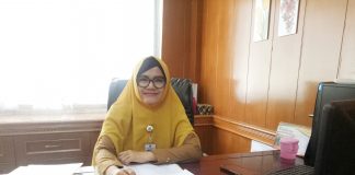 Berdasarkan Permendagri 56, Sekretariat Daerah Rohul Jadi 11 Bagian Kabag Organisasi Setda Rohul, Sinta Sapta Kumala SSTP diruang kerjanya. Senin (21/10/2019) pagi.