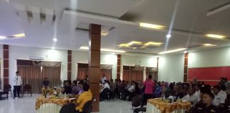 Turunkan Angka Kemiskinan di Rohul Perlu Dilakukan Pemetaan Suasana peserta diskusi publik tentang 20 Tahun Kabupaten Rokan Hulu, Masihkah Kita Miskin?