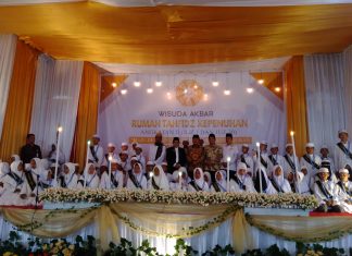 Rumah Tahfiz Kepenuhan Wisuda 65 Anak, Orangtua Menangis Haru