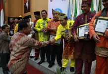 Membanggakan, Kabupaten Rokan Hulu Mendapat Penghargaan Sebagai Kabupaten Sehat