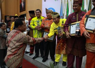 Membanggakan, Kabupaten Rokan Hulu Mendapat Penghargaan Sebagai Kabupaten Sehat