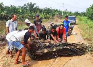 Paska Banjir, Babinsa Koramil 10 Kunto Ajak Warga Kerja Bakti