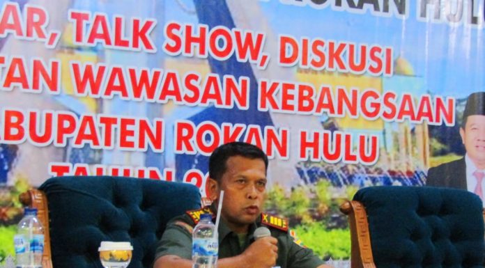 Menjadi Narasumber Dalam Seminar, Danramil 02 Rambah Ajak Mahasiswa Untuk Jaga NKRI