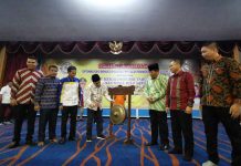 Gubernur Riau Hadiri Rakerprov dan Pelantikan DPD BMRB Rohul