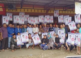 Didampingi Ratusan Pendukung, H Hamulian Kembalikan Formulir di DPD PAN Rohul