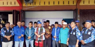 Diantar Datuk Adat Luhak Tambusai, M Sahril Topan Antar Berkas Formulir ke Kantor PAN Rohul