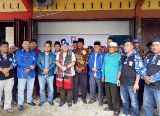 Diantar Datuk Adat Luhak Tambusai, M Sahril Topan Antar Berkas Formulir ke Kantor PAN Rohul