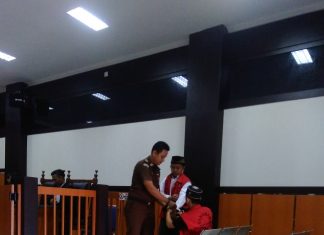 Sidang Iwan, Pembakar Lahan di Muara Musu Ditunda