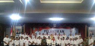 Bupati Rohul Lantik PMI Kecamatan dan Beri Sembako Ke Kaum Dhuafa