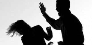 Disebut Lakukan KDRT, Tana “Saya Tidak Meninjunya, Namun Hanya Menepiskan Tangan”