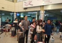 Ratusan Wisatawan Asal China Penuhi Bandara Hang Nadim, Petugas Was-was Virus Corona