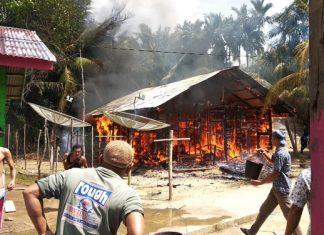 Ditinggal Pemiliknya, Satu Unit Rumah di Kepenuhan Timur Hangus Terbakar