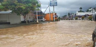 Ruas Jalan Simpang Supra Pasirpengaraian Kembali Direndam Banjir