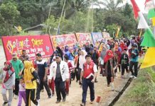 Hadiri HUT Desa, Bupati Rohul Terus Tingkatkan Pembangunan di Seluruh Desa