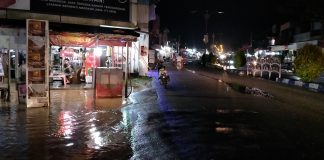 Sempat Pasang, Kini Banjir di Jalan Tuanku Tambusai Telah surut