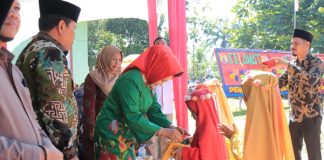 Tingkatkan Kreatifitas Anak, Bunda Paud Rohul Serahkan APE ke PAUD dan TK
