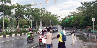 Pemuda di Rohul Bagikan Ratusan Handsanitizer Gratis