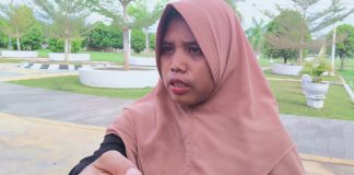 TANGISAN GURU honor Komite, 14 tahun mengabdi, dipecat Kepsek dengan KESEWENANGAN