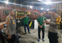 Cegah Penularan Covid-19, Polres Rohul Patroli dan Bubarkan Kerumunan Warga