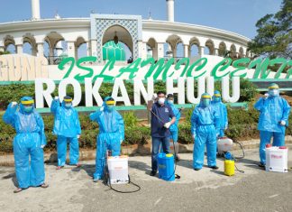 Lawan Covid-19, Anggota DPR RI Semprot Disinfektan di Sejumlah Fasilitas Umum