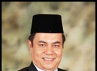 Pertanyakan Kepemilikan Status UPP, Dewan Pengawas YPRH Sebut UPP Milik Masyarakat Rohul Ketua Dewan Pengawas Yayasan Pembangunan Rokan Hulu (YPRH), Prof Dr Ir Irwan Efendi MSc