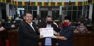Melalui Sidang Paripurna, Bupati Sampaikan LKPj Tahun 2019 ke DPRD Rohul