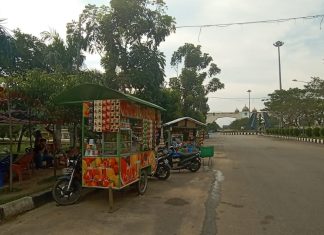 Omset Pedagang Kecil di Rohul Menurun Drastis Akibat Corona, sandi : Kalau Tidak Keluar Rumah, kami Makan Apa?