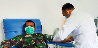 Ditengah Pandemi Corona, Jajaran Koramil Kodim 0313/KPR Donor Darah