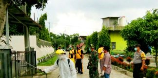 Dipastikan Positif Corona, Rumah AS DISEMPROT DISINFEKTAN