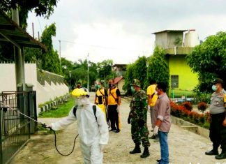 Dipastikan Positif Corona, Rumah AS DISEMPROT DISINFEKTAN
